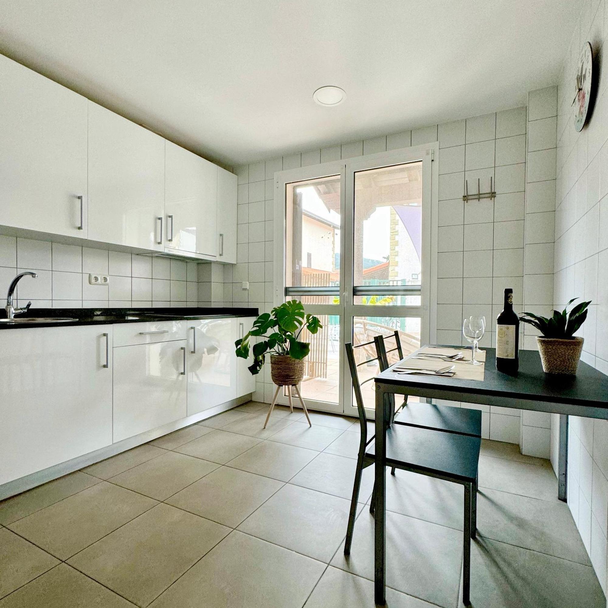 Albergue San Nicolas Larrasoana Kültér fotó