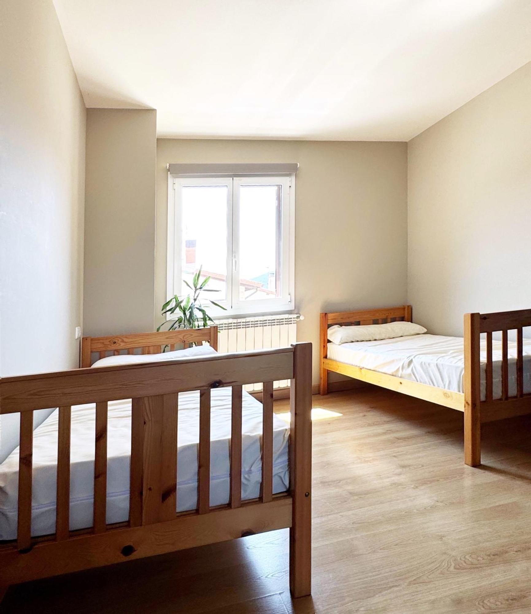 Albergue San Nicolas Larrasoana Kültér fotó