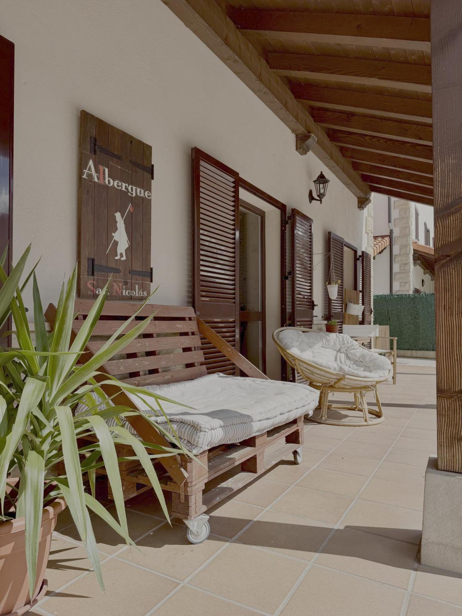 Albergue San Nicolas Larrasoana Kültér fotó