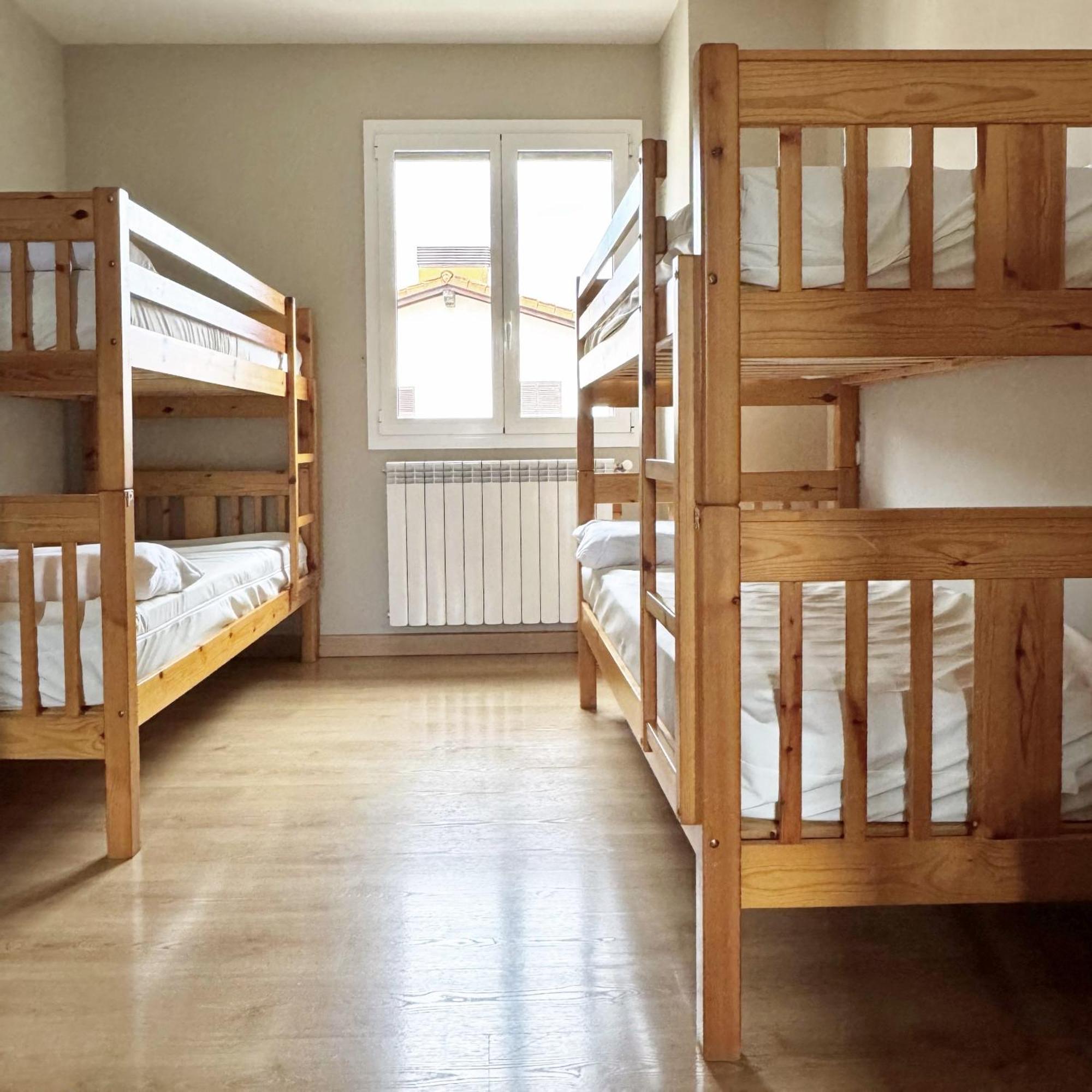 Albergue San Nicolas Larrasoana Kültér fotó